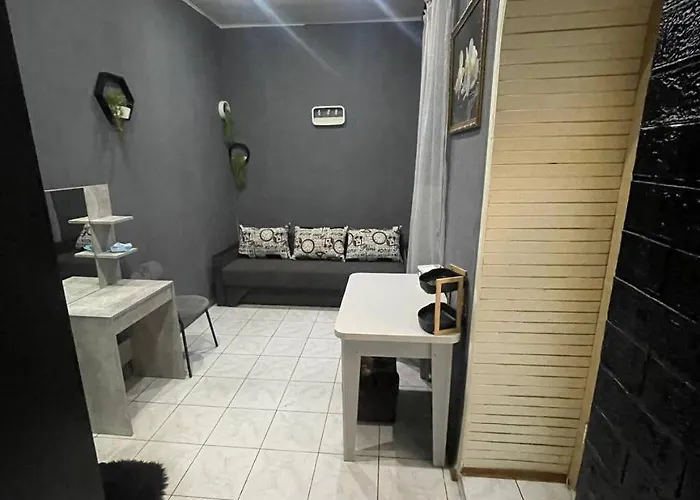 центр с двориком 2к с животными тварини посуточно подобово Apartament